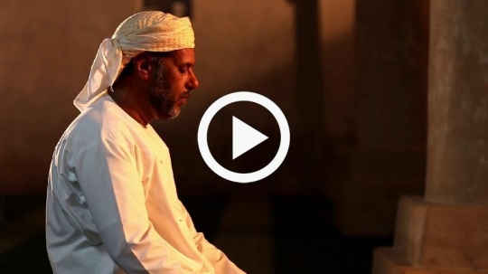 Man praying at the mosque