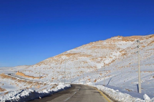snow on highway road