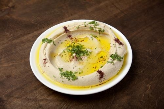 bowl of hummus