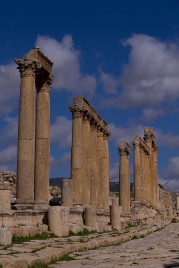 the cardo colonnaded street jerash,jordan
