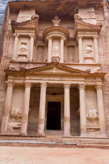 Al Khazneh - the treasury of Petra ancient city, Jordan