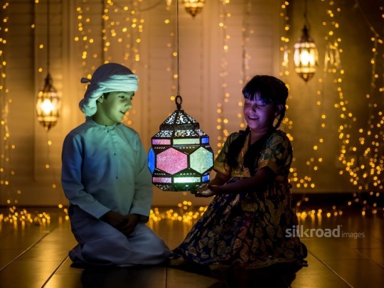 Brother and sister celebrating ramadan|-