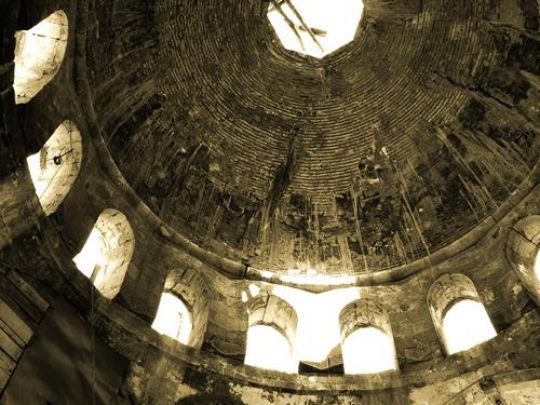 sepia dome in a mosque