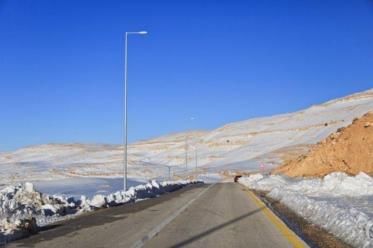 snow on highway road