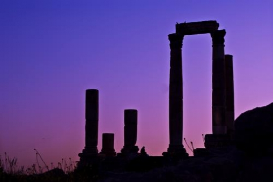 jerash pillars silhouette