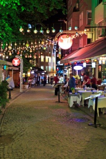 active evening bazar