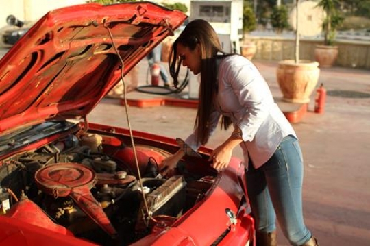 Nice woman mechanic repair bro