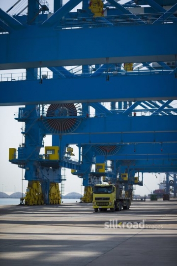 Transportation Truck|-