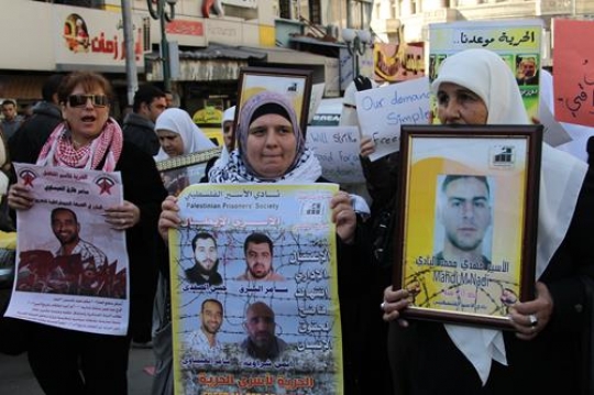 Demonstration to support prisoners