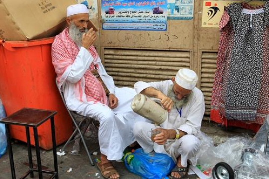 Pilgrims in Mecca