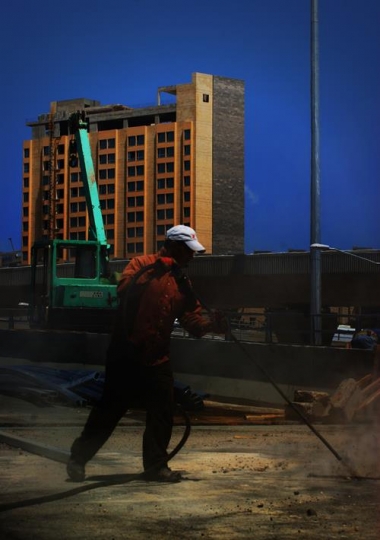 dustman cleaning at night