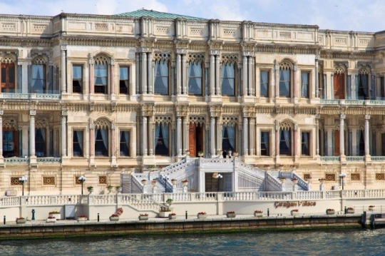 closeup of a building style in istabul