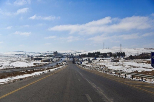 snow on highway road