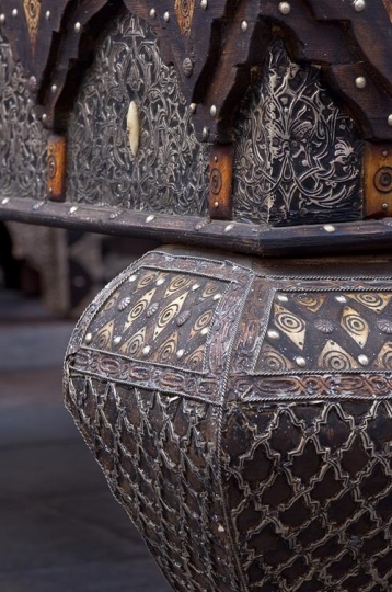 Oriental ornamented wooden piece