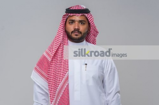 Medium shot of an Arab man