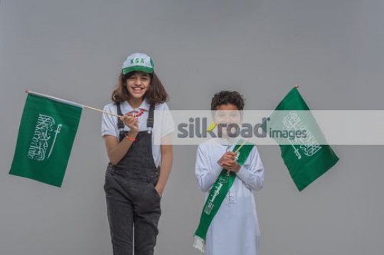 Young Arab kids representing their country|