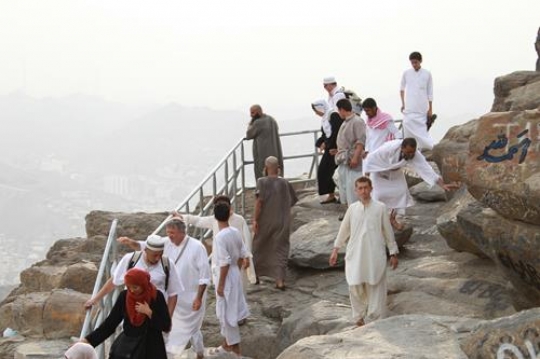 way up to ghar thawr