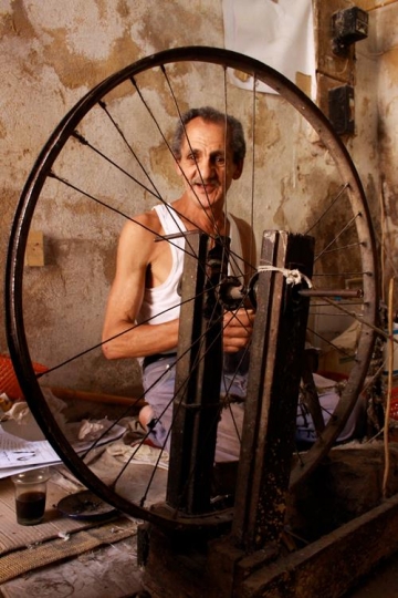 spinning wheel making yarn from wool