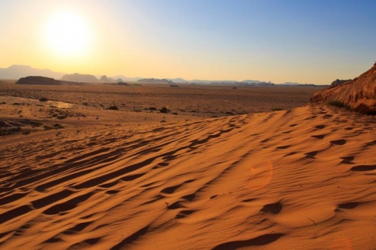 sand dunes in the desert