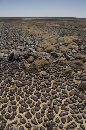 Black volcanic stones soil tex