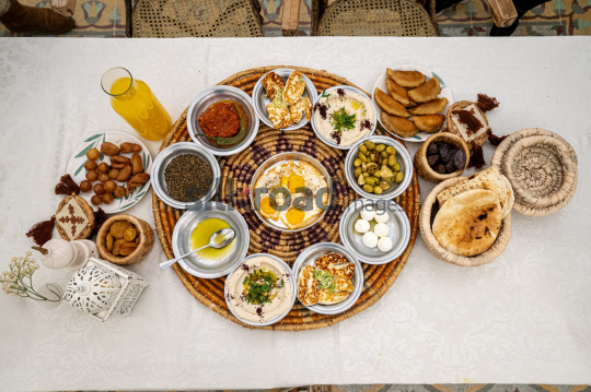 food-table-ramadan-suhor-05
